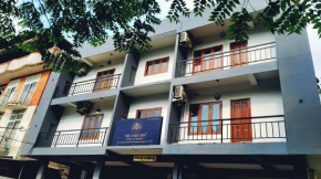 Tulip Homes by The Oaks Inn